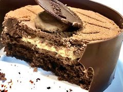 -VERIE BAKEHOUSE