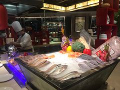 -红咖啡西餐厅·自助餐(惠州翡翠山华美达酒店)