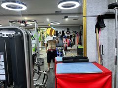 -迈劲健身专业私教(朝青汇店)