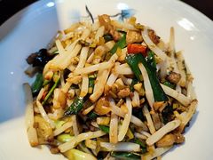 -魏铭鱼头捞饭(晋阳路店)