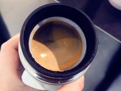 拿鐵-Manner Coffee(芮欧百货店)