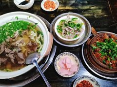 -乐山食古香跷脚牛肉