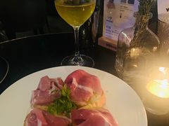 -wineapp葡萄酒餐吧(外滩金融中心店)