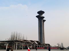 -奥林匹克森林公园南门-停车场