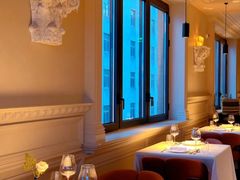 -弦月窗LUNETTE BY AMANDA(复兴路店)