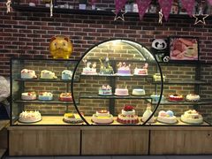 面包甜点陈列柜-卡漫莫尼蛋糕(私人定制店)