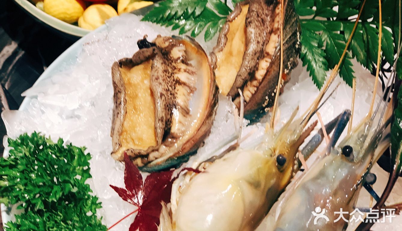 甄选鲜活高级食材｜重庆火锅吃出米其林感觉