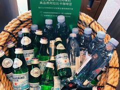 -星巴克(大庆让胡路万达广场店)