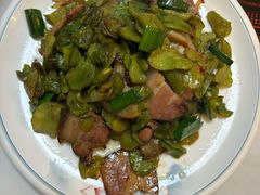 -芙蓉楼湘西土菜(北二环西路店)