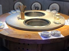 包厢-山河屯铁锅炖(哈西站店)