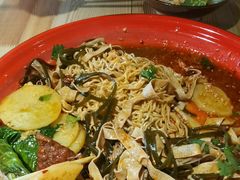 -老街称盘麻辣烫(真武路店)