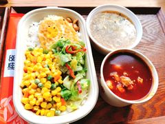 麻婆豆腐小龙虾饭-海盗虾饭·剥好的小龙虾饭(SOHO尚都店)