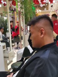 点击看大图 -卡尔诗·科技美肤连锁