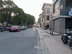 -锦秋路-停车场