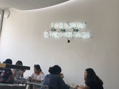 -UNI UNI(环亚凯瑟琳店)