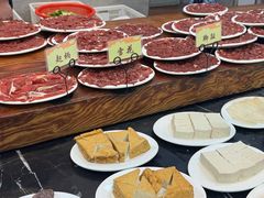 -一鼎牛鲜活牛肉城(晋江海峡国际食品城店)