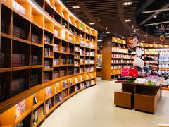 -博览书店(越秀悦汇天地店)
