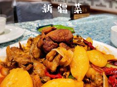 新疆大盘鸡-巴扎美食·新疆菜·西域歌舞表演餐厅(新疆大厦店)