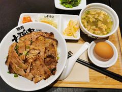 -熊吞·大碗丼烧肉饭(西市场嘉华店)