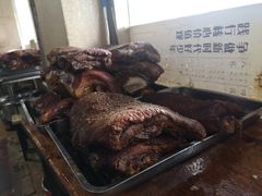 现炸的大肉-小龙大肉面馆