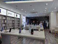 -荣耀授权专卖店(黄浦浙江中路店)