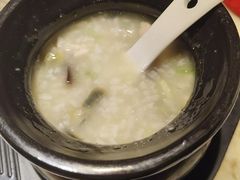 (春)经典皮蛋瘦肉粥-红蜡烛-养生粥-津鲁菜(中山路店)