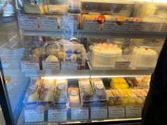 -红宝石·鲜奶小方·海派西点房(丰庄店)