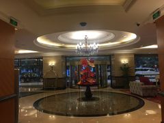 -深圳富苑皇冠假日套房酒店