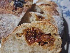 无花果面包-老梦面包 CHEZMOREL(三源里店)