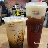 这碟食街头小吃，转眼间就被我们清碟了。香酥鸡翼便当