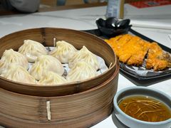 -馋三尺蟹粉小笼(人民广场店)