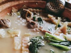 -阿婆情腊排骨火锅(金虹路店)