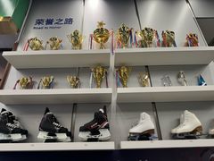 -冰纷万象滑冰场(南山万象天地店)