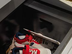 -迪卡侬(环球港店)