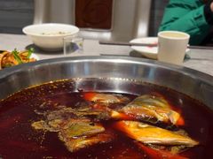 -忘情水鱼头·鲜鱼火锅(滨江中路店)