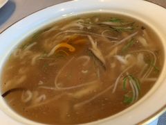 -河畔春天时尚餐厅