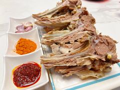 -三江源美食城