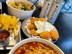 -W COLLECTIVE  DESSERT SHOP