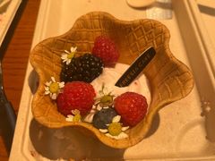 -小苍兰风铃草·礼物蛋糕(沈阳店)