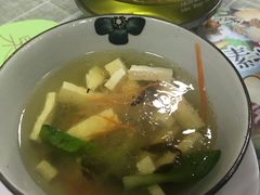 -天天向上素食餐厅(五台山店)