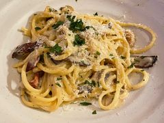 -MONICH牛排融合餐厅(和义大道购物中心店)