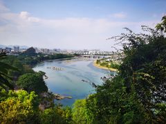 -叠彩山景区