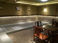 -盛彼得温泉度假酒店