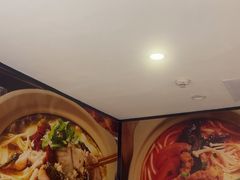 -魔都三兄弟酸辣粉·蘸卤炸串(虹桥万科店)