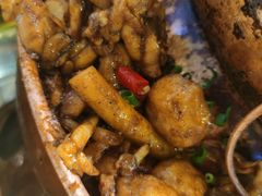 -老佛爷·铜炉炭火蛙锅(海州吾悦店)