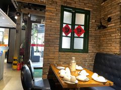 -茅炒屋龙虾·烧烤·湘菜(新河路店)