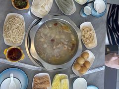 -光头药膳鸡(莱茵小镇店)