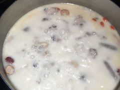 -煲宫猪肚鸡(晶品店)