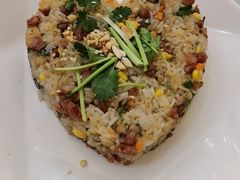 -东豪园林海鲜酒家(南港路辅路店)