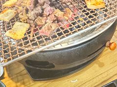 -合易泓烤肉·海肠捞饭(火车站店)